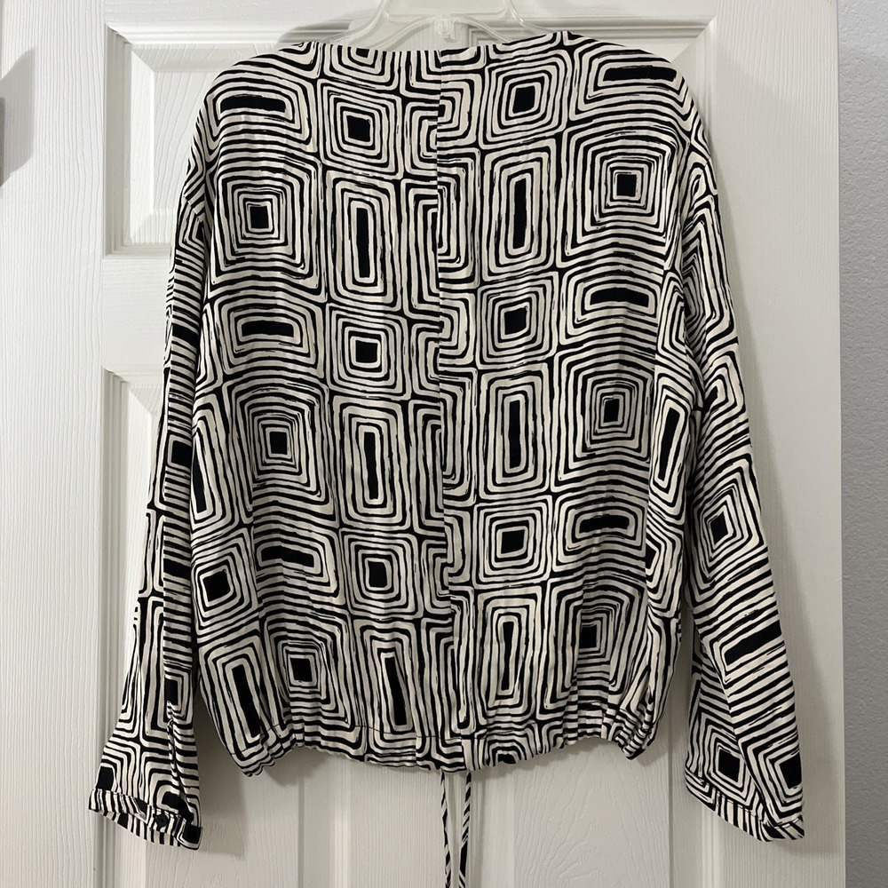 NWT ZARA M Blouse‎ Womens Black/Beige Geometric Print Drawstring Casual Office - Picture 6 of 10